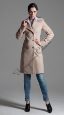 Женское пальто двубортное приталенное из шерстянной ткани